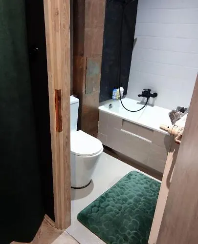 Apartman Private Wroniecka 6 - Parking